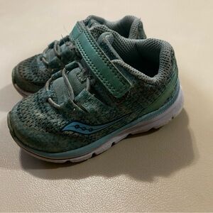 Saucony : baby freedom shoes, size 6